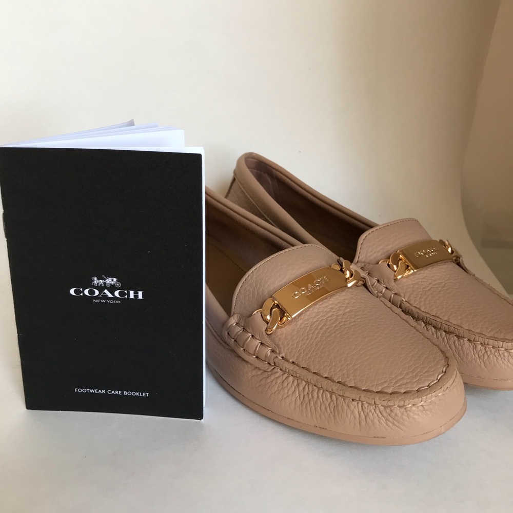 Coach Tan Pebble Leather Loafers w/Gold Plating